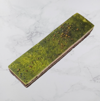 Raspberry Pistachio Cake Bar (10 Pcs)